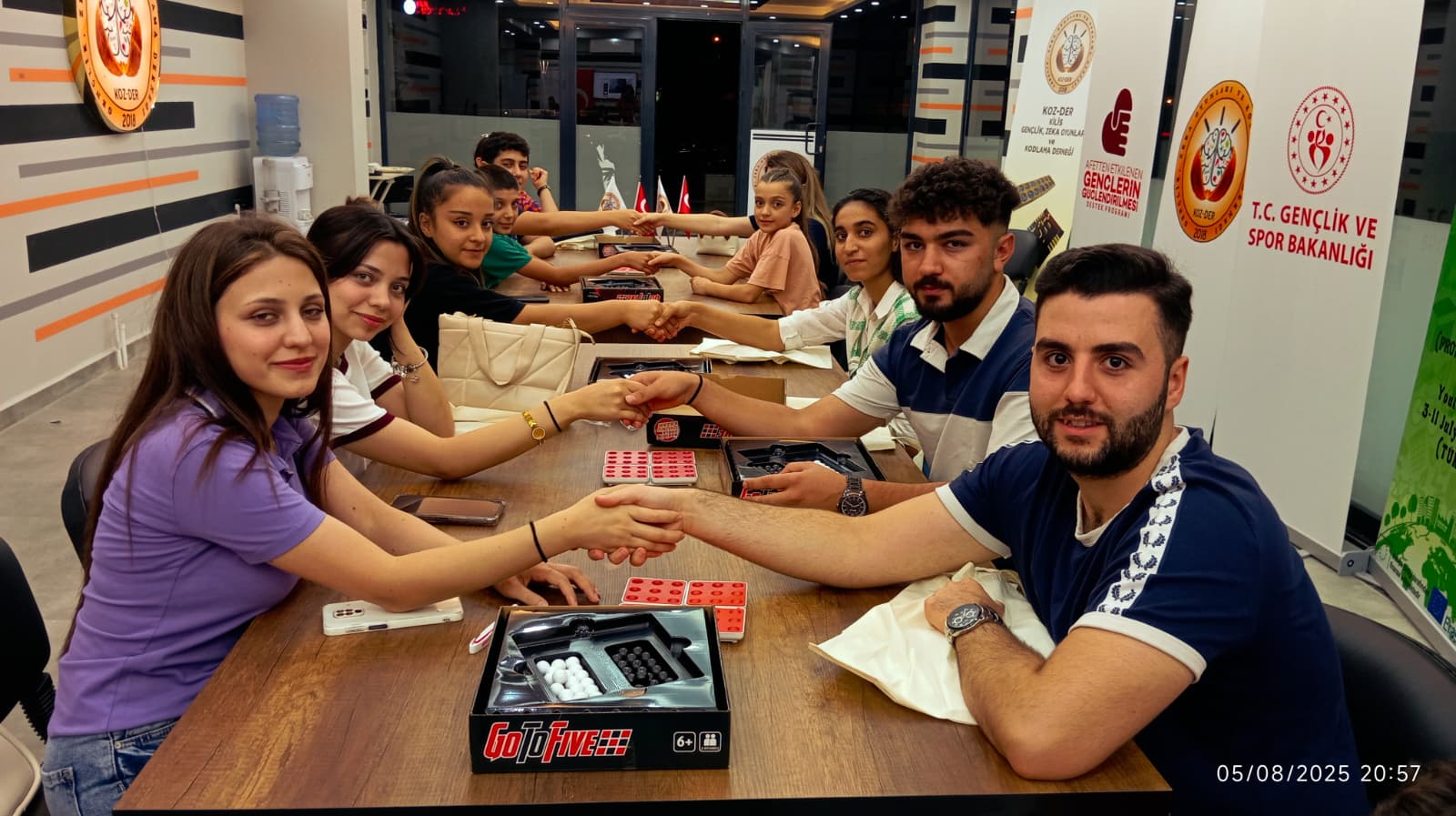 Gençler Zeka Oyunları Eğitimleri ve Turnuvalarında Buluştu